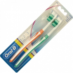 Dantų šepetukai ORAL -B  Classic 40MED 2vnt